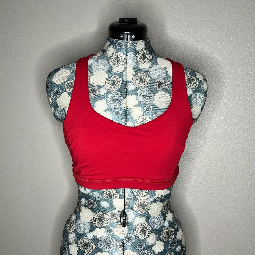 Free to be Serene Sports Bra sz 8